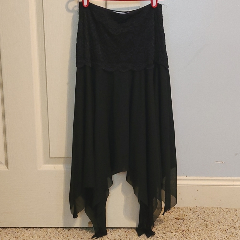 Asymmetrical lace-top skirt